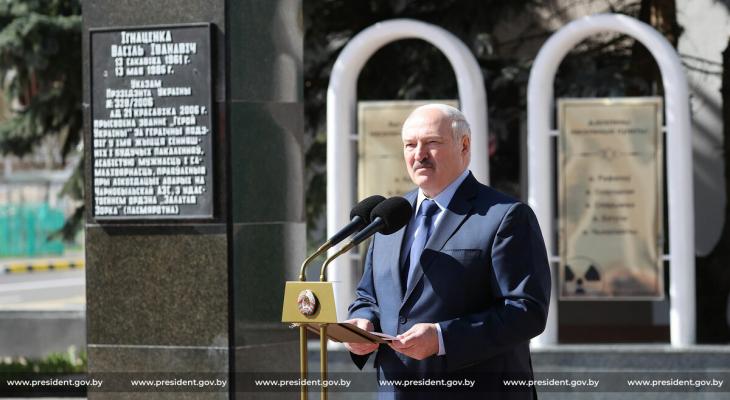 Лукашенко пообещал белорусам, что они будут «хорошо» жить в радиационном заповеднике