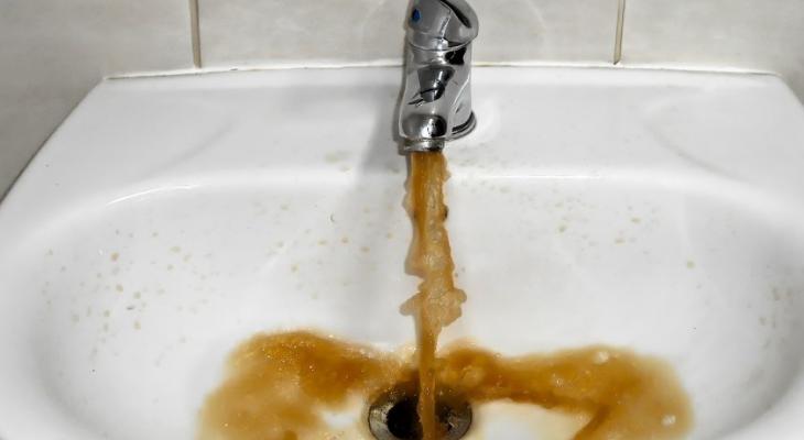 «Жалобы на рвоту, диарею» — В Минздраве подтвердили отравления водой из-под крана в Бешенковичах